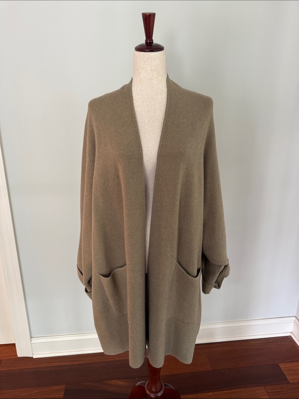 Open-Front Women's Cardigan Sweater in Olive